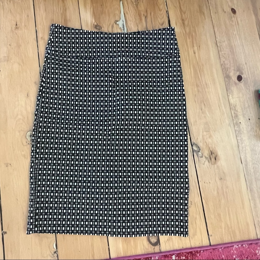 Great patterned pencil skirt